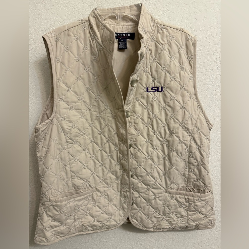 Oxford LSU Quilted Vest in Light Beige